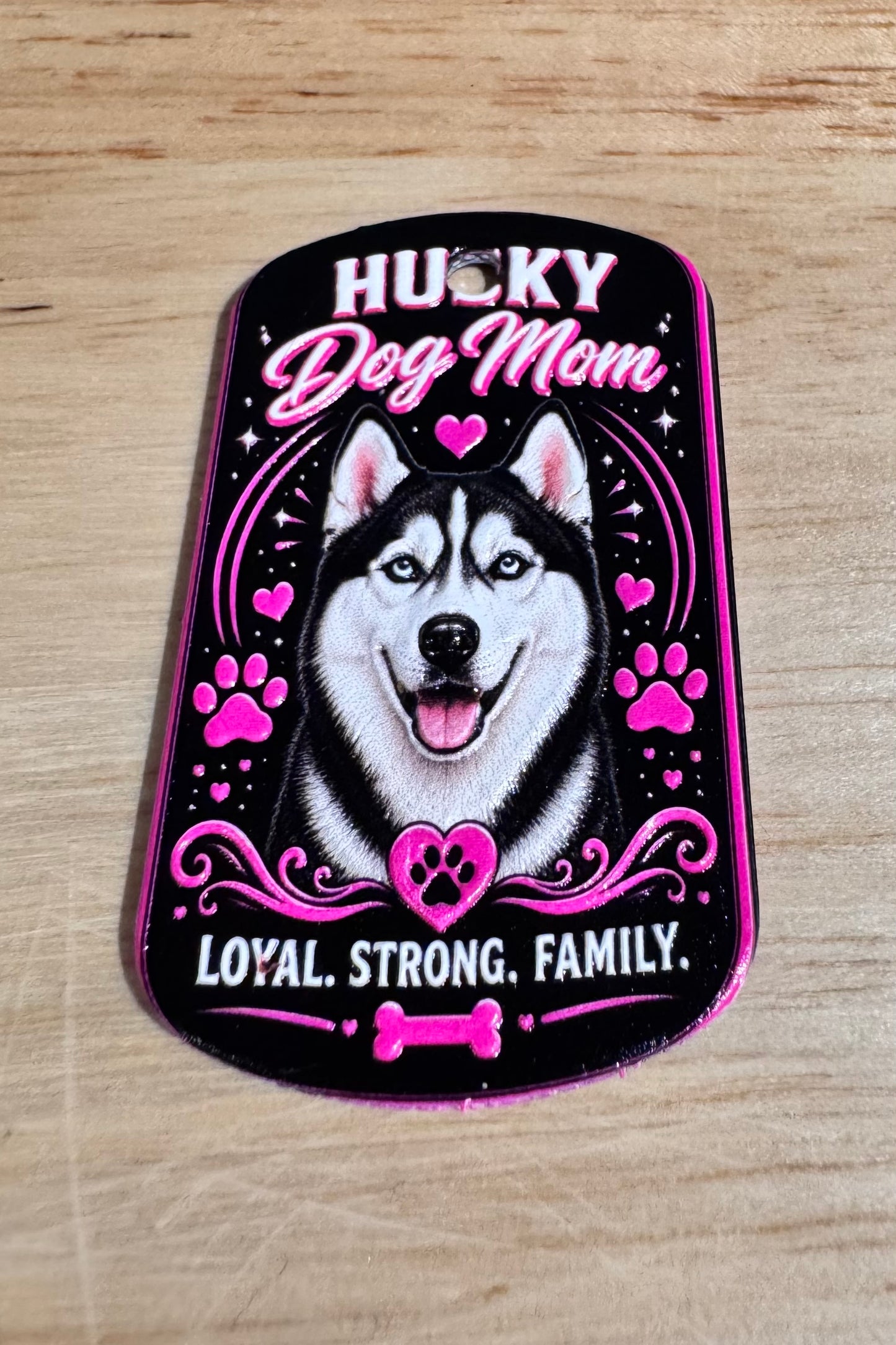 Husky Mom Dog Tag Pendant – 3D Textured Charm (Copy)